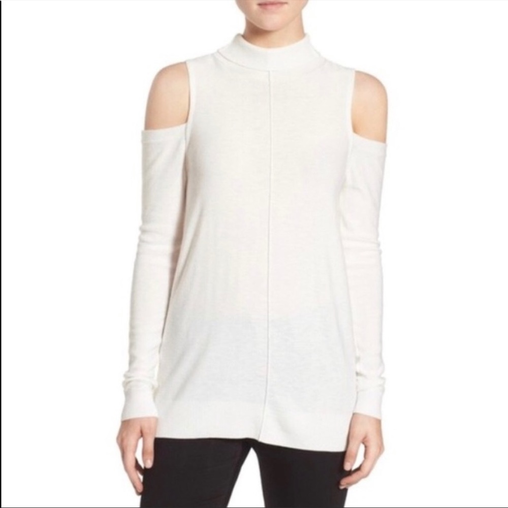 Nordstrom Trouve Cold Shoulder Sweater white - M